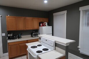 1515 Summit St in Columbus, OH - Building Photo