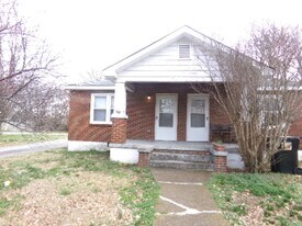 625 Greenwood Ave in Clarksville, TN - Building Photo