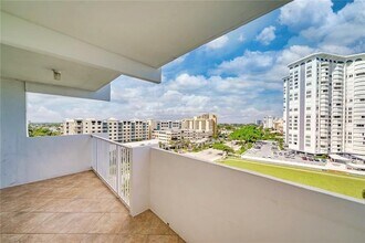 1360 S Ocean Blvd in Pompano Beach, FL - Building Photo - Building Photo