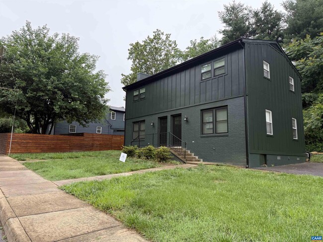 106 Perry Dr in Charlottesville, VA - Building Photo - Building Photo