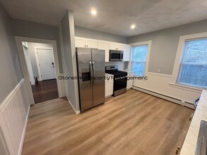 27 Ferncliff Ave in North Providence, RI - Building Photo - Building Photo