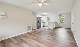 103 Peake Ln in Summerville, SC - Building Photo