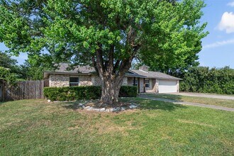 2506 Oak Ln in Georgetown, TX - Building Photo - Building Photo