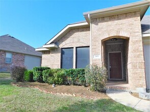 309 Woodridge Dr in Oak Point, TX - Foto de edificio - Building Photo