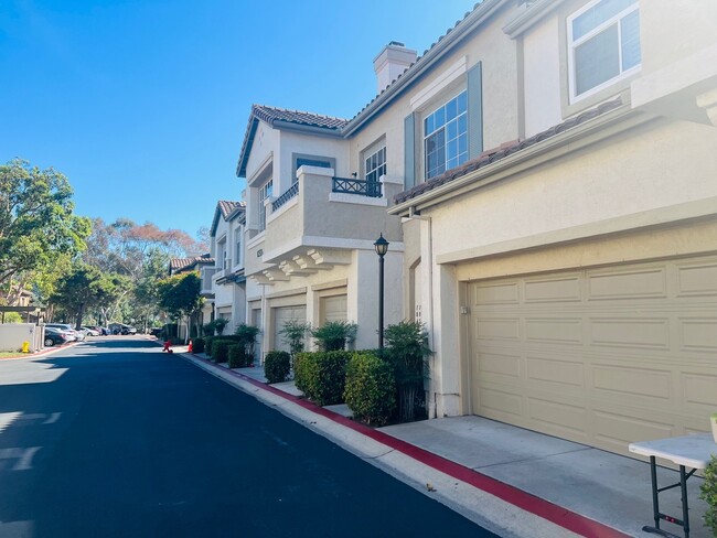property at 12526 Heatherton Ct