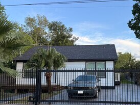 604 E 42nd St in Houston, TX - Building Photo