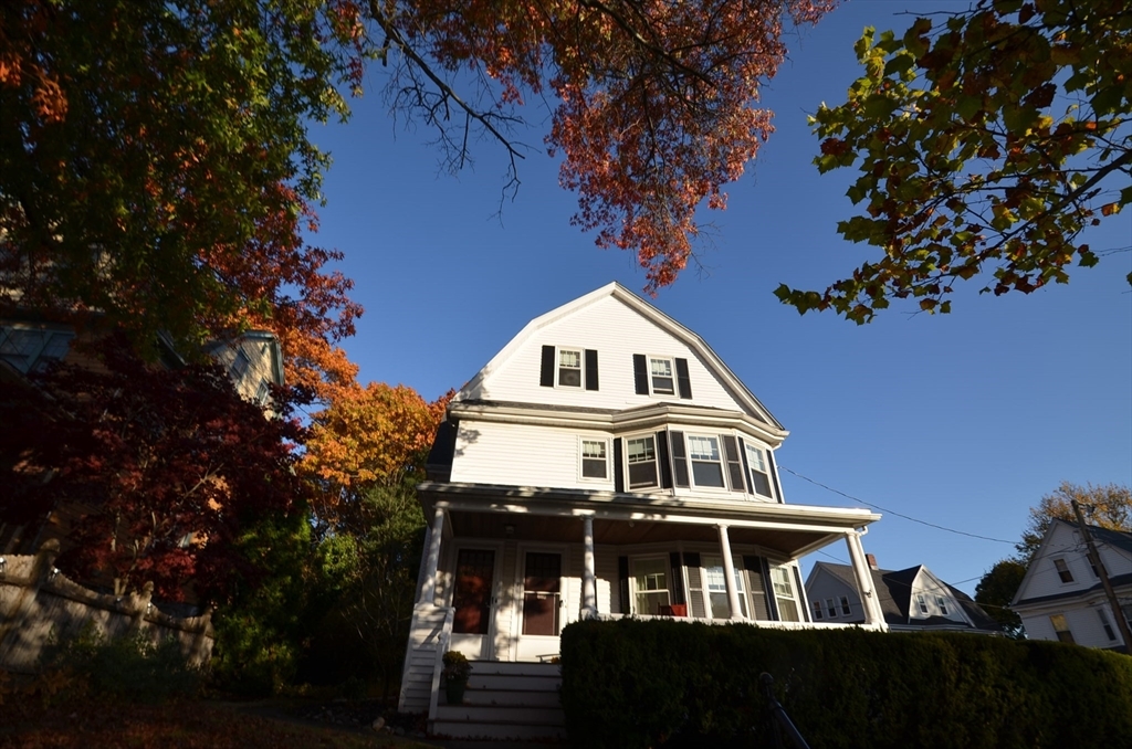 9 Nowell Rd in Melrose, MA - Building Photo