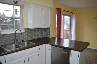 5270 Summer Ridge Dr in Madison, WI - Building Photo - Building Photo