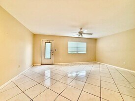 139 Tuscany Ln in Delray Beach, FL - Building Photo