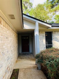 810 Magnolia Dr in Crosby, TX - Foto de edificio - Building Photo