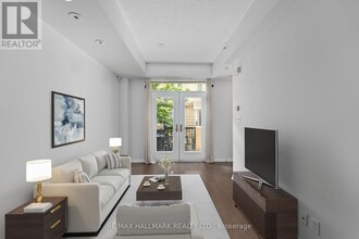 78-78 Carr St in Toronto, ON - Building Photo - Building Photo