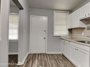 3173 3rd St Cir S in Jacksonville, FL - Building Photo - Building Photo