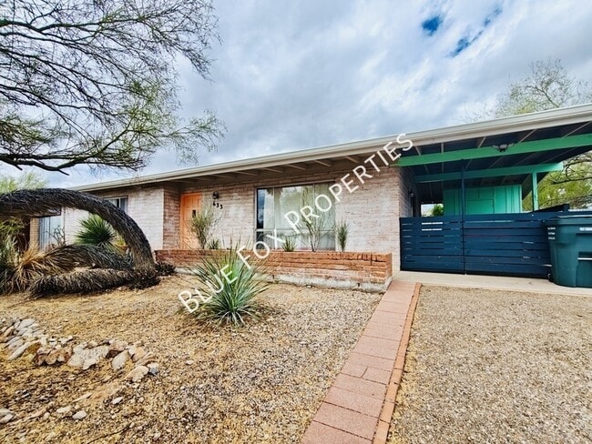 633 N Avenida Calma in Tucson, AZ - Building Photo - Building Photo