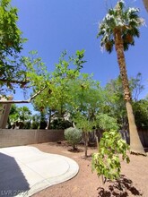 326 Lander Dr in Henderson, NV - Building Photo - Building Photo