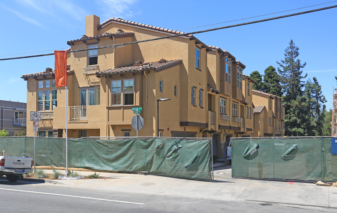 The Landing West in Fremont, CA - Building Photo