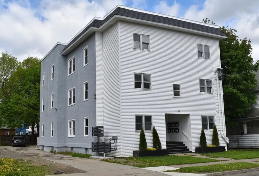 19 Mygatt St, Unit 8 in Binghamton, NY - Building Photo