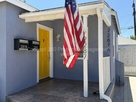 2287 Belmont Ave in Long Beach, CA - Building Photo