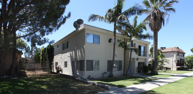 502 E Verdugo Ave in Burbank, CA - Building Photo - Building Photo