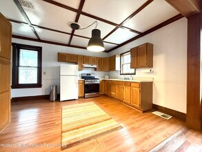 5 Clum Hill Rd in Elka Park, NY - Building Photo - Building Photo