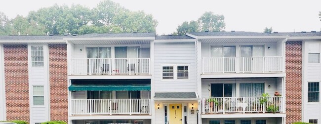 property at 7604 Roscommon Ct