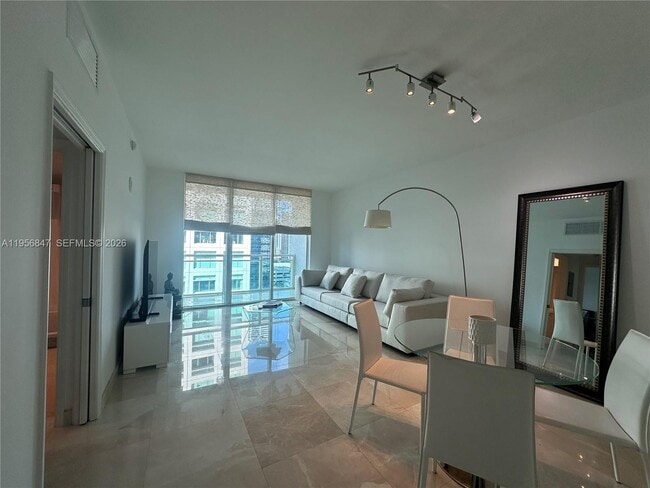 property at 950 Brickell Bay Dr