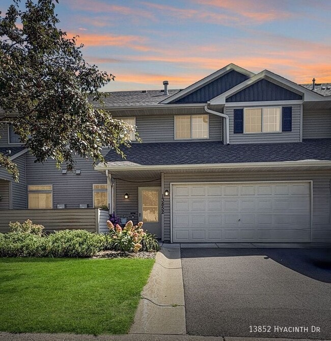 property at 13852 Hyacinth Dr