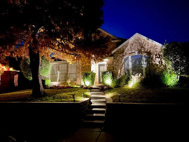 property at 1215 Heather Brook Dr