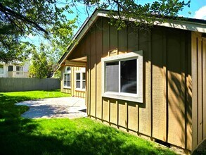 6244 Sunrise Meadows Loop in Reno, NV - Building Photo - Building Photo