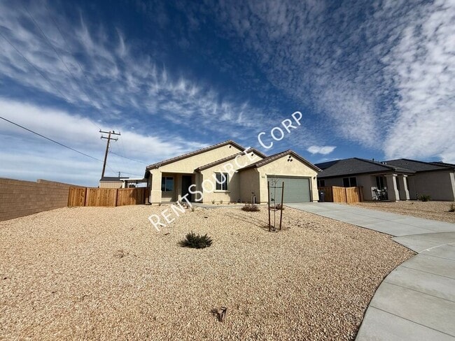 3717 Santa Monica Ct in Rosamond, CA - Building Photo - Building Photo