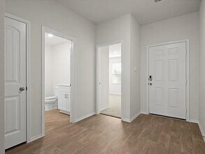 1817 Windsor Blvd in Lockhart, TX - Building Photo - Building Photo