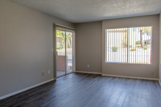 Copper Canyon in Phoenix, AZ - Building Photo - Interior Photo