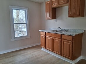 58 Division St in Bridgeton, NJ - Foto de edificio - Building Photo