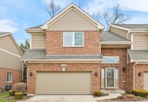 1432 Katie Ln in Palatine, IL - Building Photo