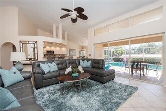 2806 SW 39th St, Unit 10104 in Cape Coral, FL - Building Photo - Building Photo