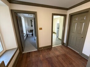 28 W Main St, Unit 3 in Elverson, PA - Building Photo - Building Photo