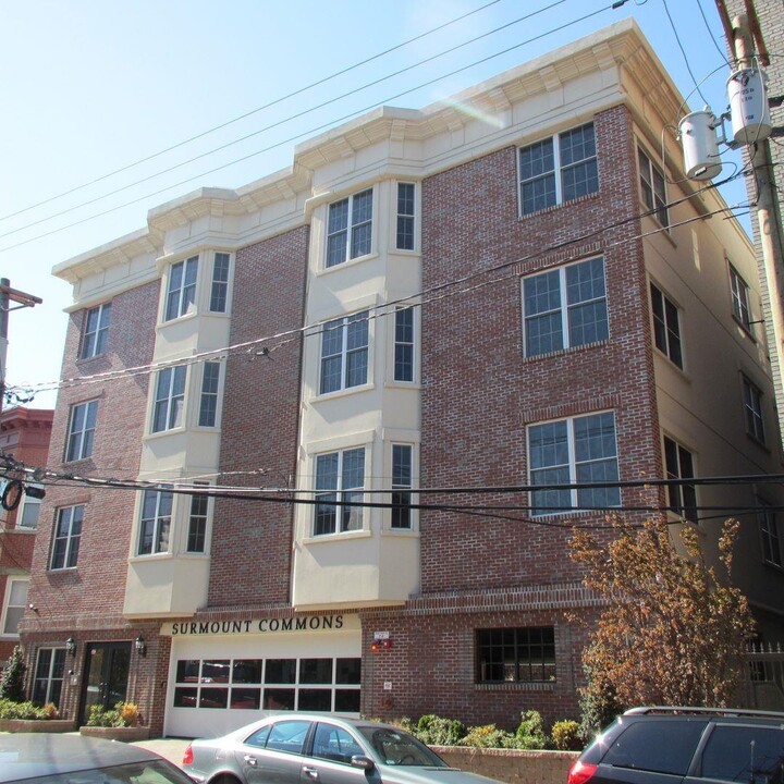 75-77-77 46th St in Weehawken, NJ - Building Photo