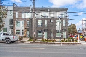 Ashworth at Green Lake in Seattle, WA - Building Photo - Building Photo