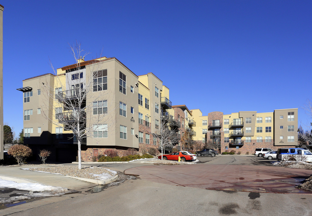 9059 E Panorama Dr in Englewood, CO - Building Photo