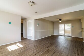 516 Elizabeth Ln in Mansfield, TX - Building Photo - Building Photo