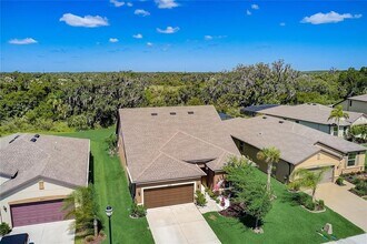 4905 111th Terrace E in Parrish, FL - Building Photo - Building Photo