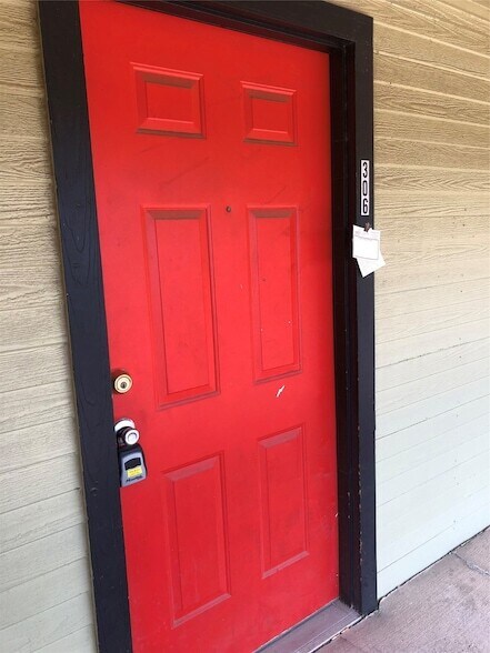 701 W Sycamore St, Unit 306 in Denton, TX - Building Photo - Building Photo