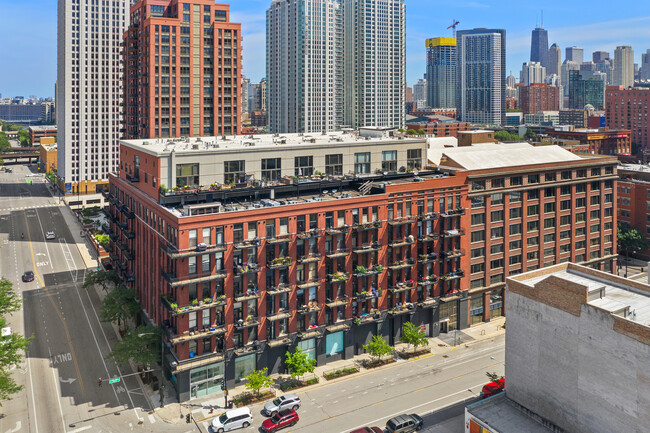property at 616 W Fulton St