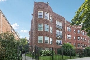 5955 N Winthrop Ave in Chicago, IL - Building Photo
