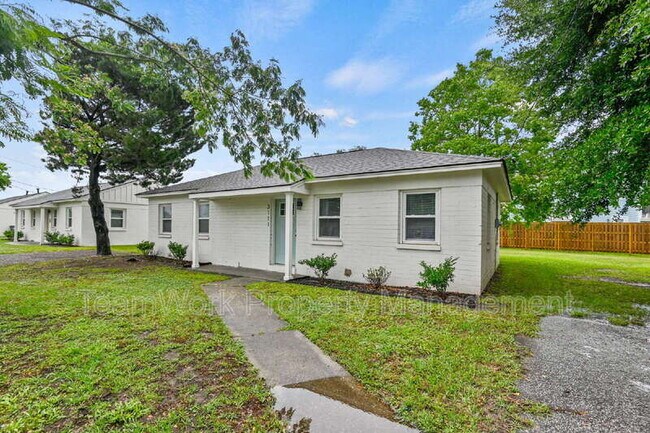 3111 Azalea Dr in N. Charleston, SC - Building Photo - Building Photo