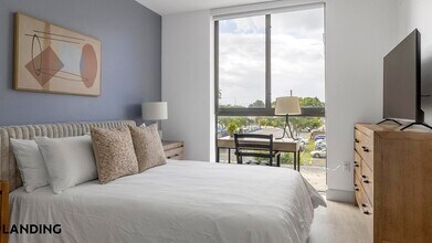 1155 NE 126th St, Unit 222 in North Miami, FL - Foto de edificio - Building Photo