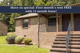 1418 Baggett Rd in Ringgold, GA - Building Photo