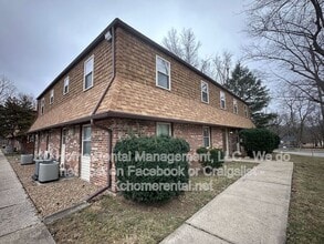 812 E Walnut St in Independence, MO - Building Photo - Building Photo
