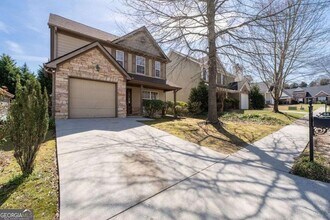 6425 White Walnut Way in Braselton, GA - Foto de edificio - Building Photo