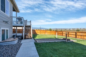 10832 Matta Dr, Unit Master room w bathroom in Colorado Springs, CO - Foto de edificio - Building Photo