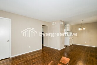 2136 Pamela Dr in Memphis, TN - Building Photo - Building Photo